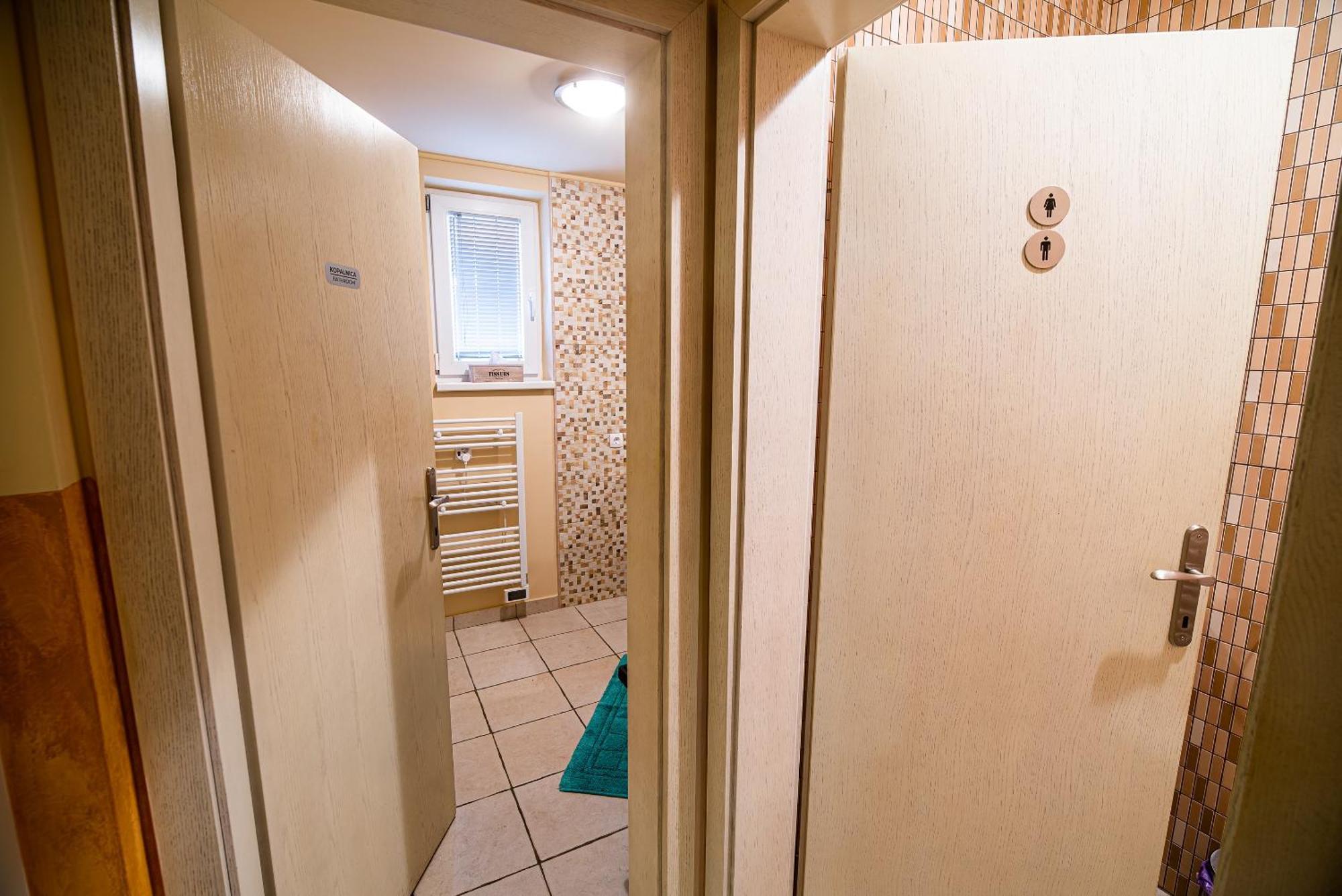 Lux Living Apartments Budic Near Terme Catez Brežice 객실 사진