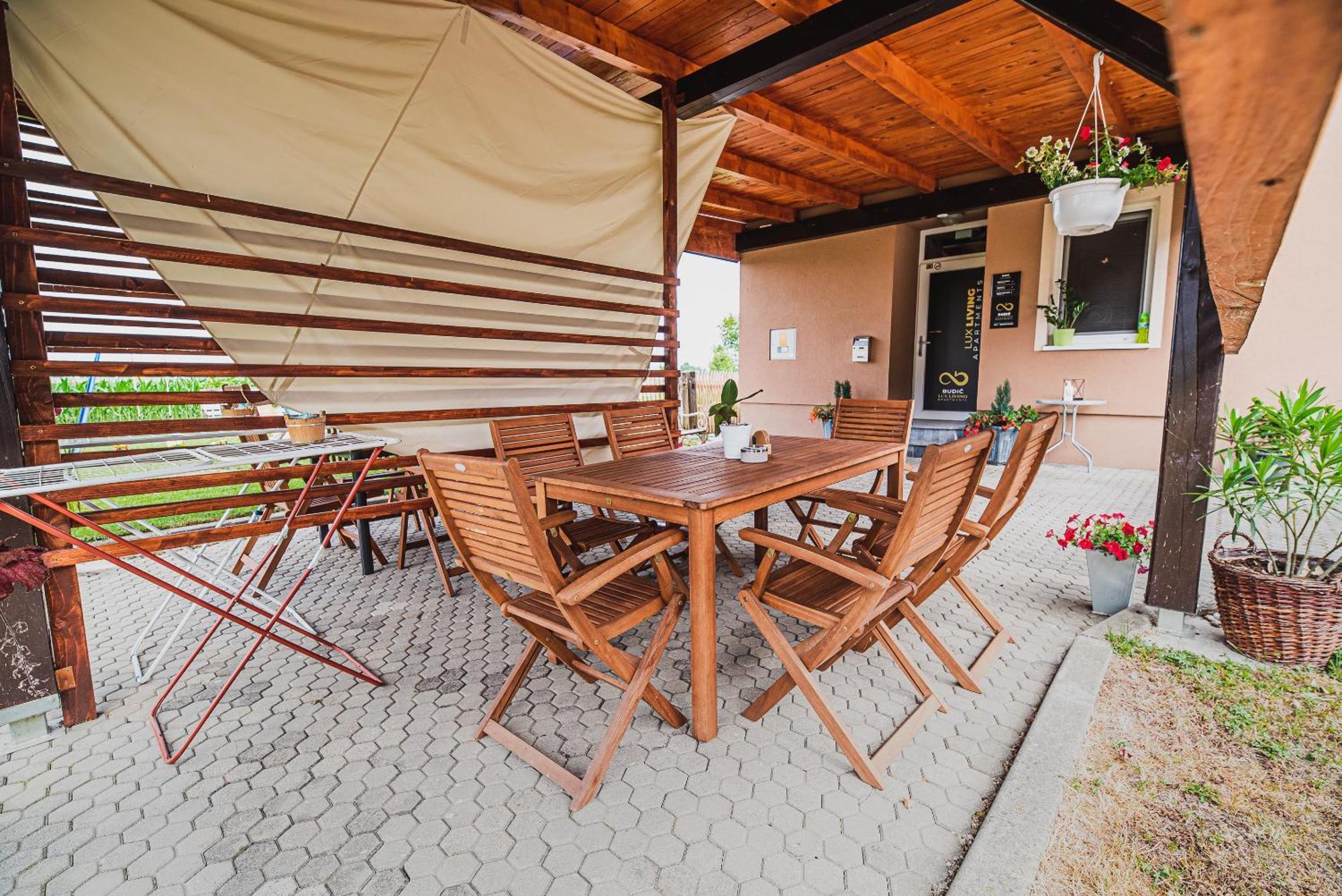 Lux Living Apartments Budic Near Terme Catez Brežice 객실 사진